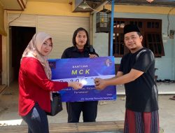 Wahyu Budianto Ayunda Salurkan Bantuan MCK di Ponpes Syekh Abdurrahman Rabah Pamekasan