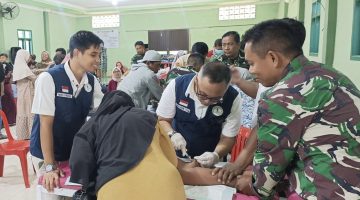 Bakti TNI AD Kodim 0826 Pamekasan Khitan 124 Anak Secara Gratis